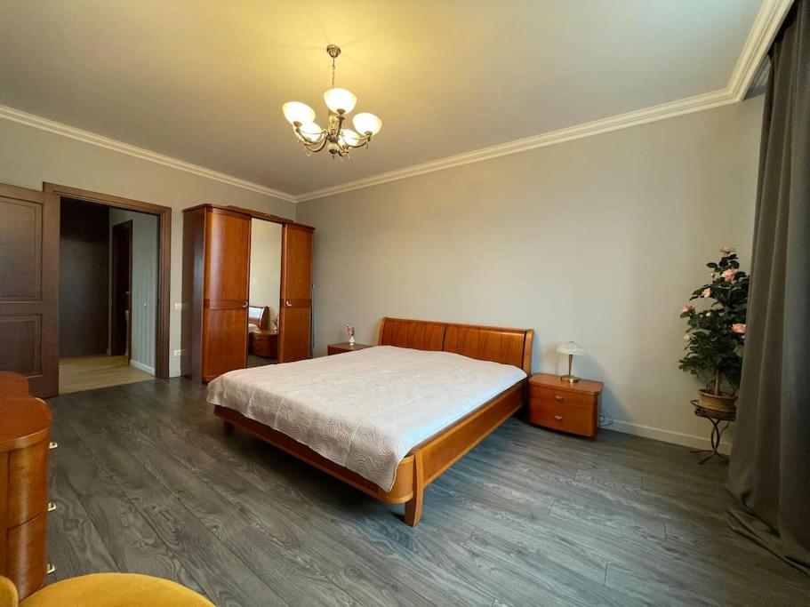 Apartment Eksporta Street Quiet Old *